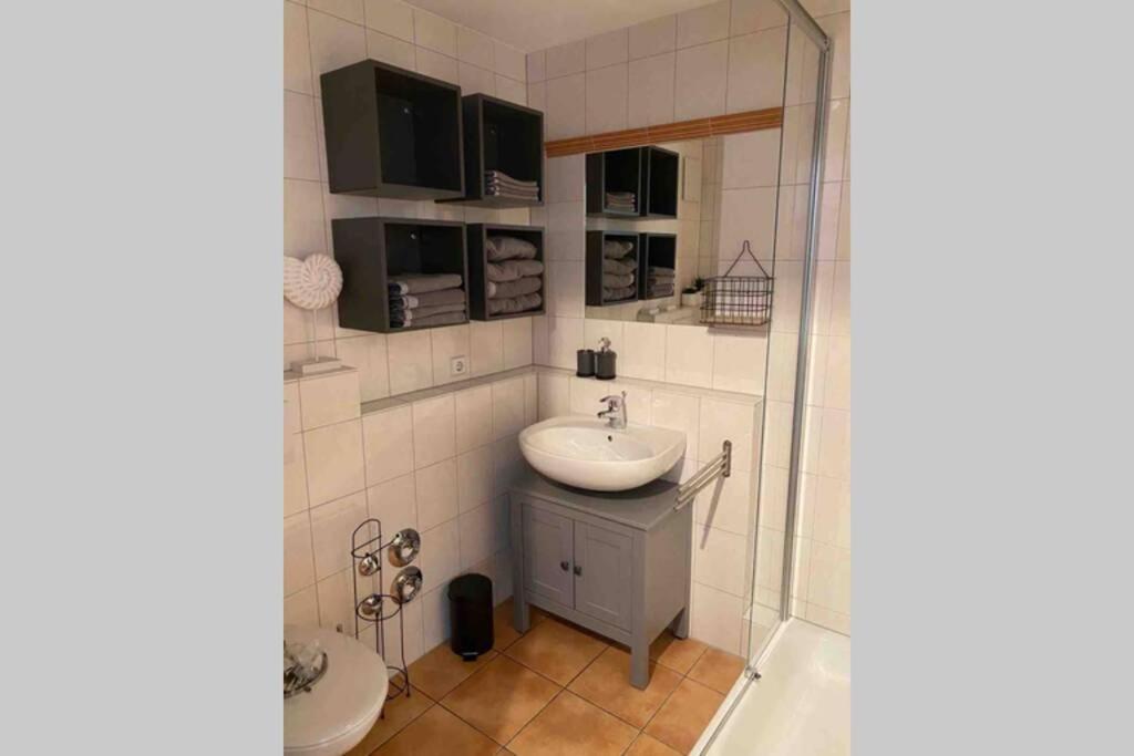 Die Seeblume - Ferienwohnung Mit Pool Und Seeblick Бодман-Людвигсхафен Экстерьер фото
