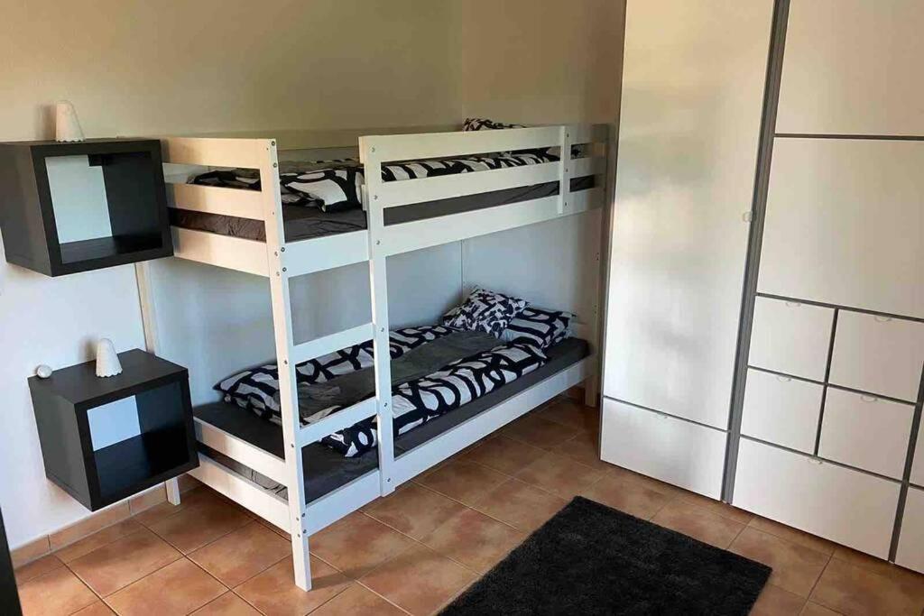 Die Seeblume - Ferienwohnung Mit Pool Und Seeblick Бодман-Людвигсхафен Экстерьер фото